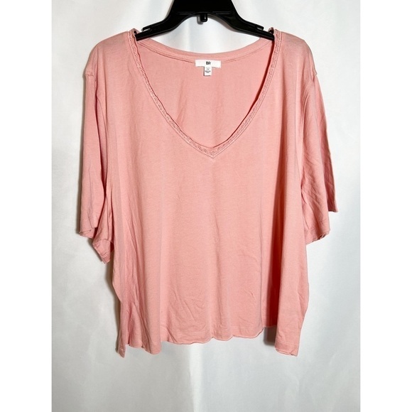 NWT BP. Oversized Lace Trim T-Shirt in Pink - Picture 2 of 3